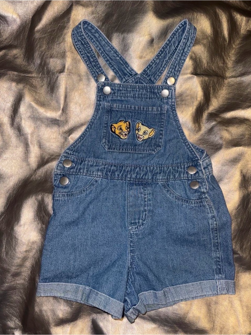 UNISEX VTG 90’s Lion King embroidered Denim Short Overalls Kids sz 3t